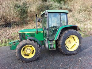 TRACTOR JOHN DEERE 6210 # 24375