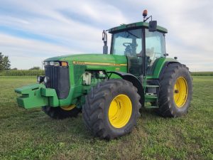 TRACTOR JOHN DEERE 8300 # 26315