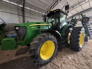Tractor John Deere 7230J #26149