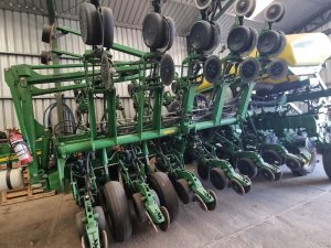 PLANTADORA JOHN DEERE 1790 # 27022