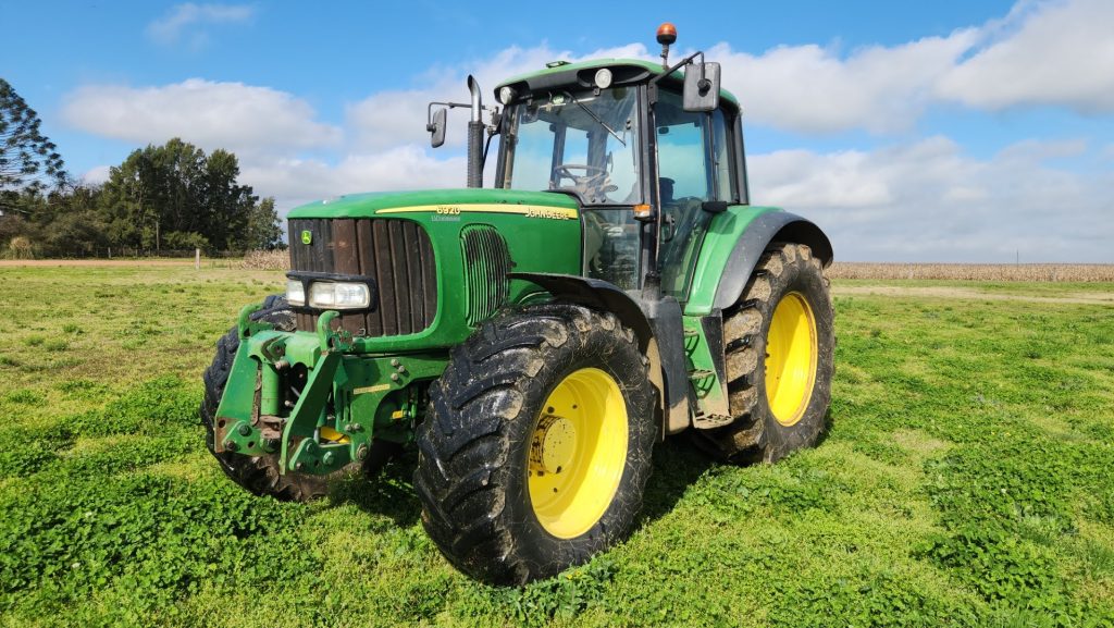 TRACTOR JOHN DEERE 6920 # 27113