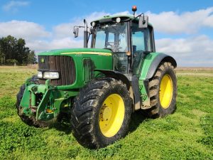 TRACTOR JOHN DEERE 6920 # 27113